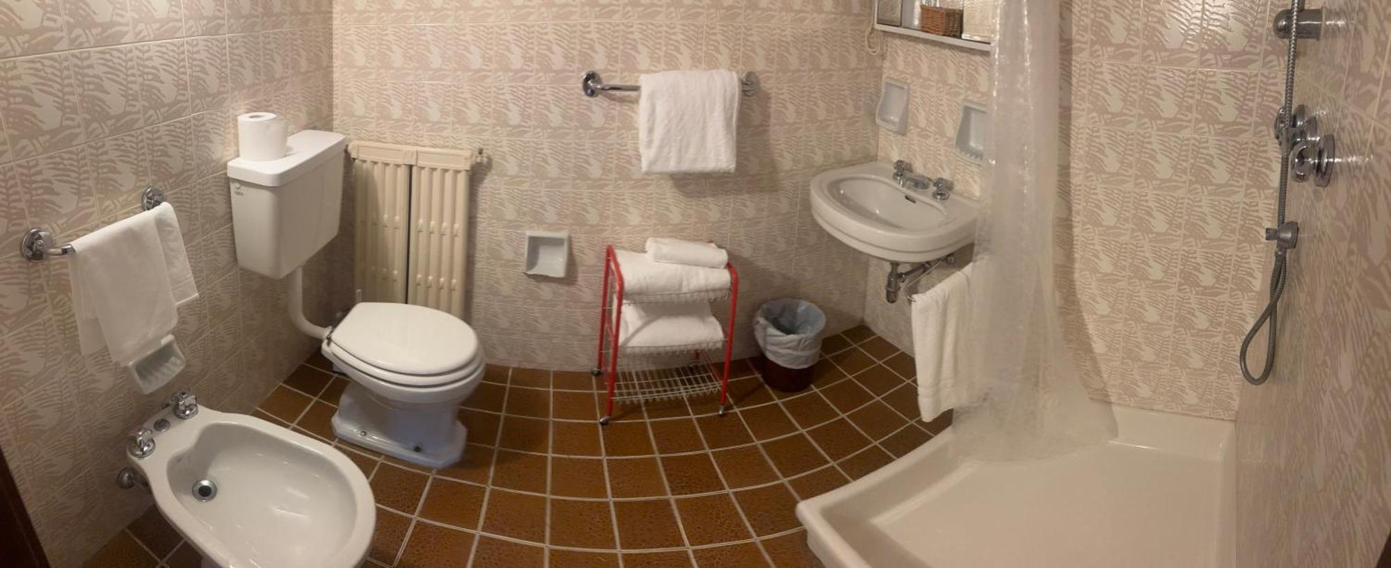 Casa Vacanza - Casa Del Padre Nascimbeni Torri Del Benaco Exteriér fotografie
