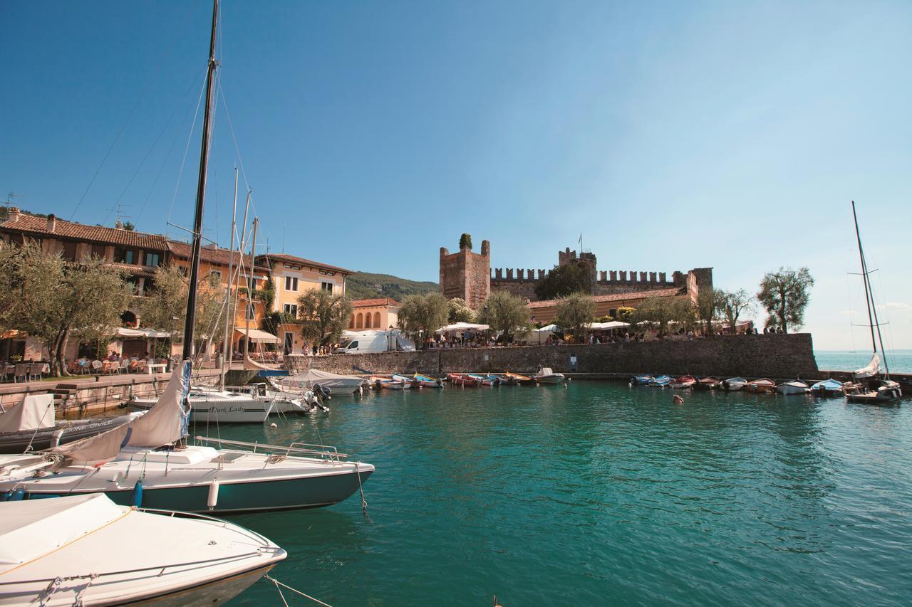 Casa Vacanza - Casa Del Padre Nascimbeni Torri Del Benaco Exteriér fotografie
